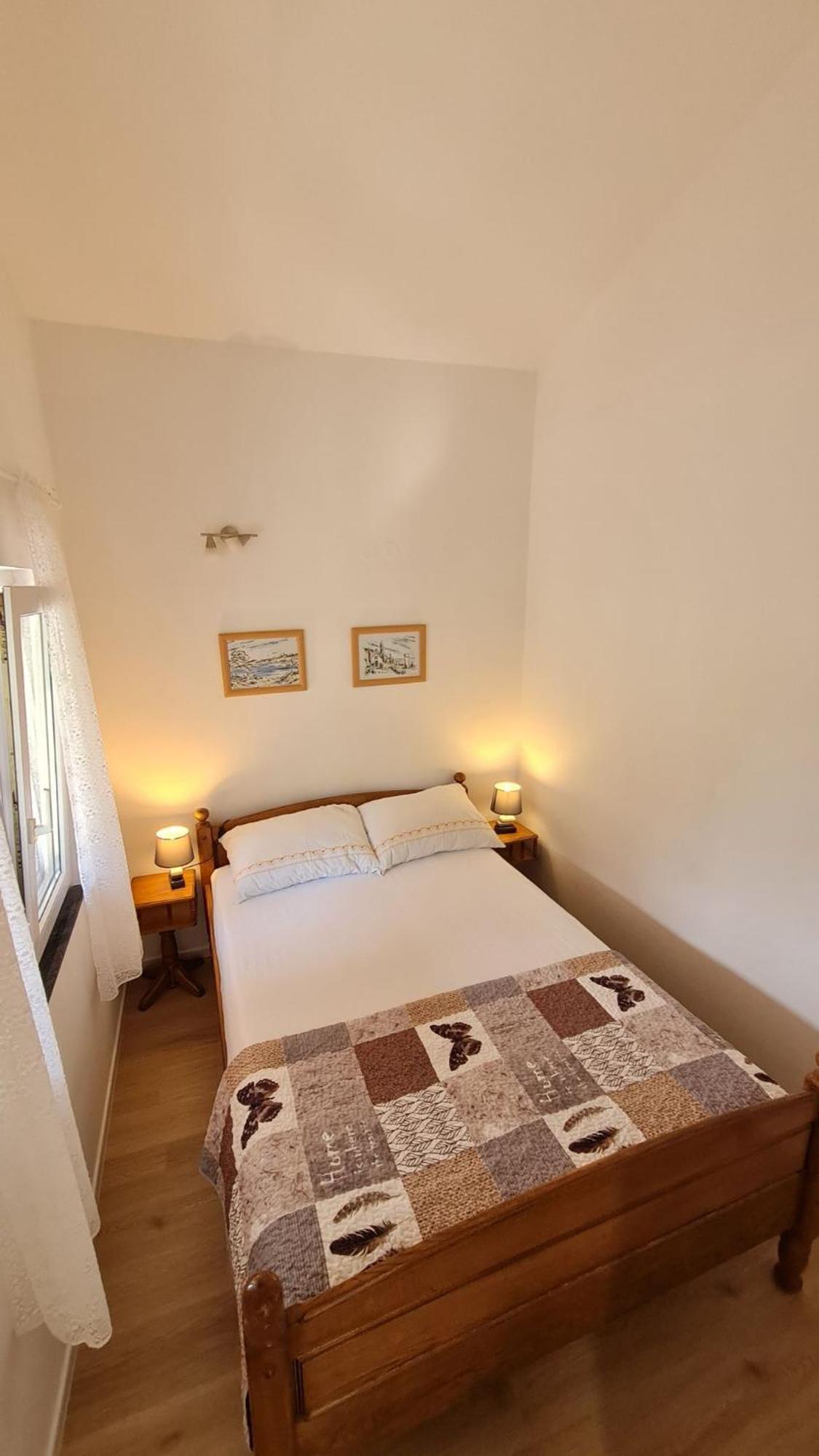 Apartmani Ela Prvić Luka Εξωτερικό φωτογραφία