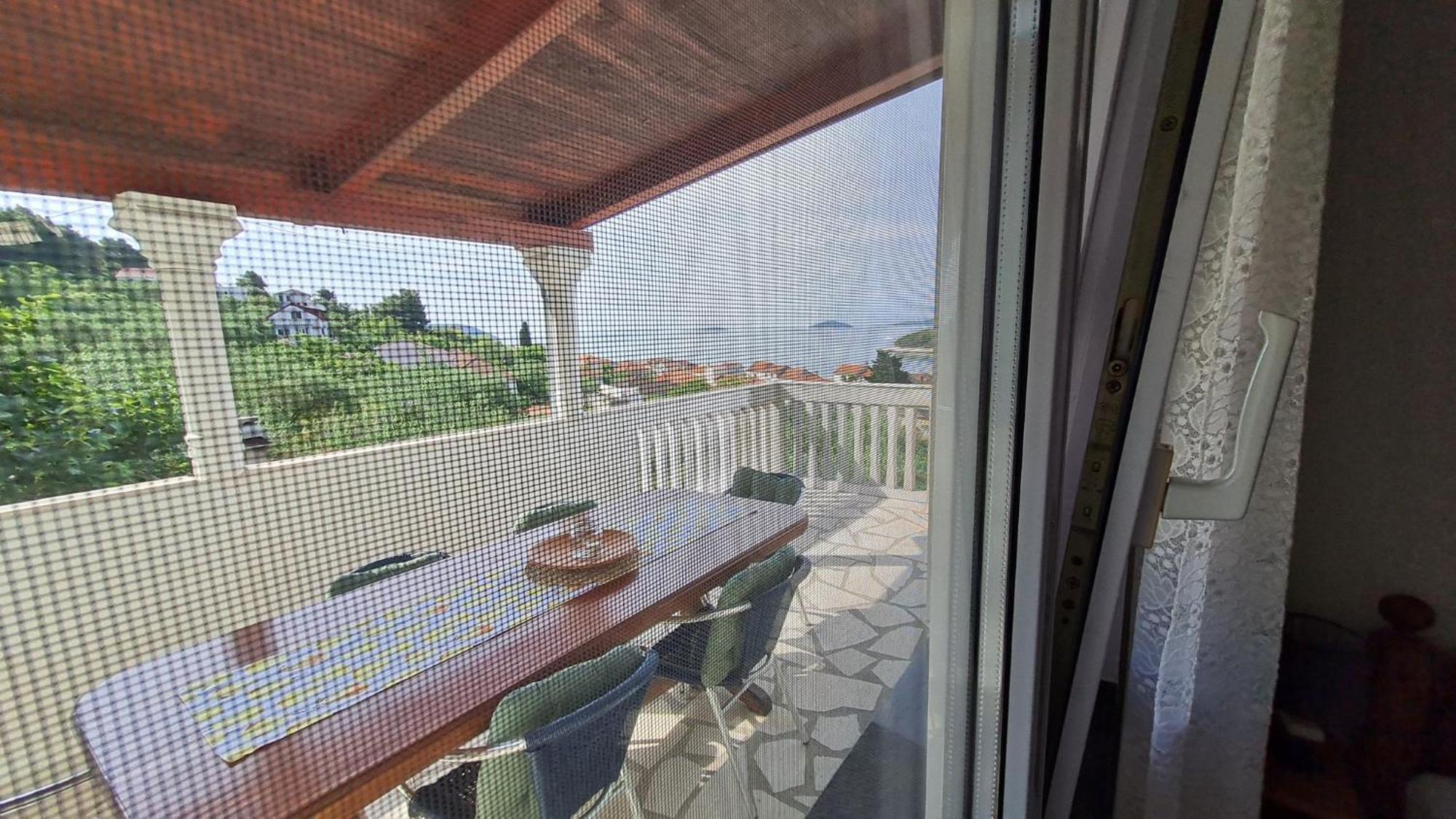 Apartmani Ela Prvić Luka Εξωτερικό φωτογραφία
