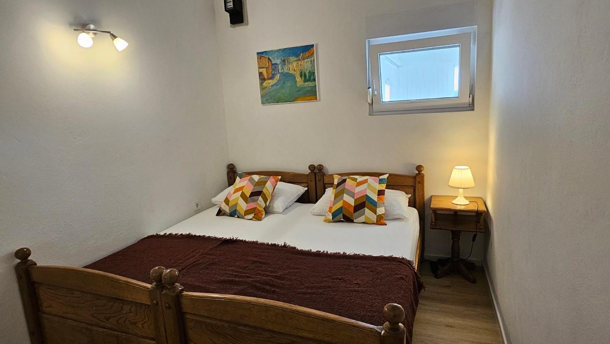 Apartmani Ela Prvić Luka Εξωτερικό φωτογραφία
